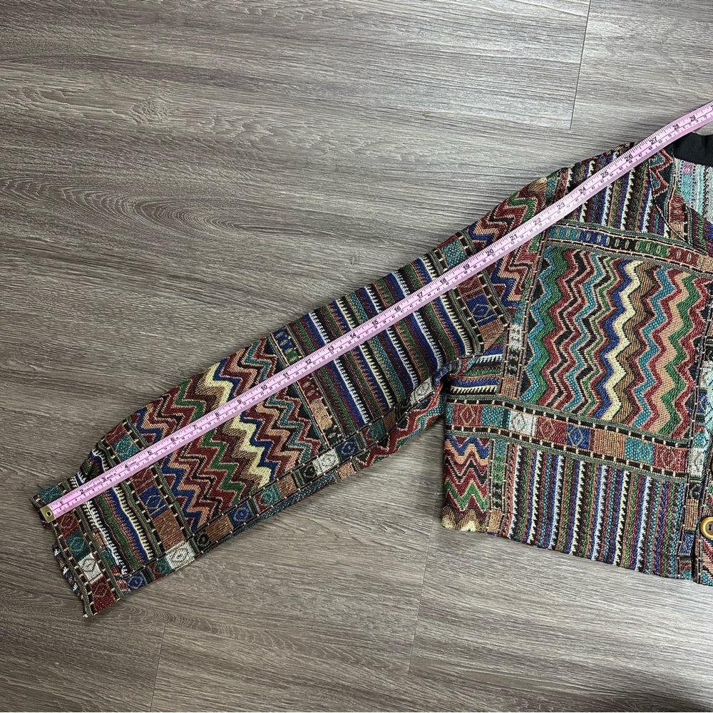 Final Sale: Colorful Geometric Patterned Jacket - Picture 6 of 7
